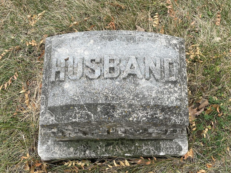 Tombstone, grass, leaves, cemetery