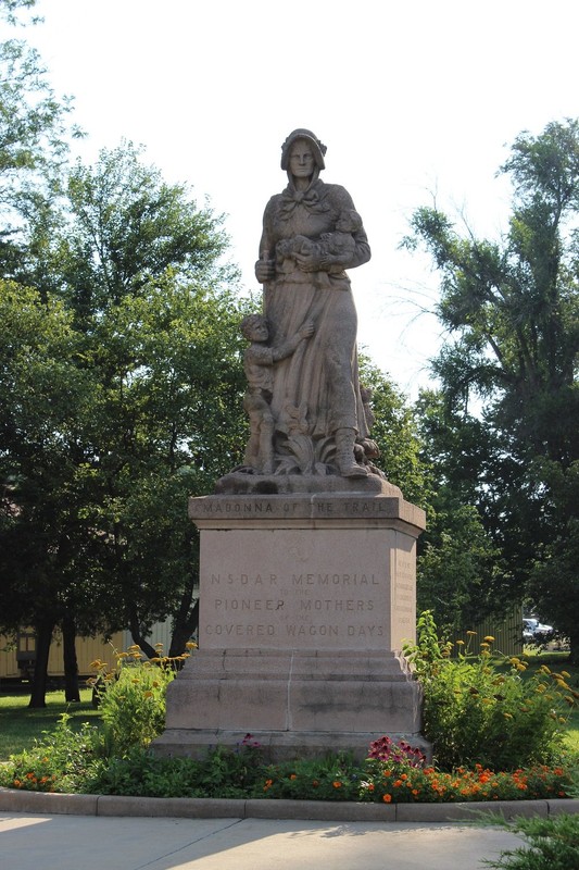 Madonna of the Trail. Photo by Cynthia Prescott.