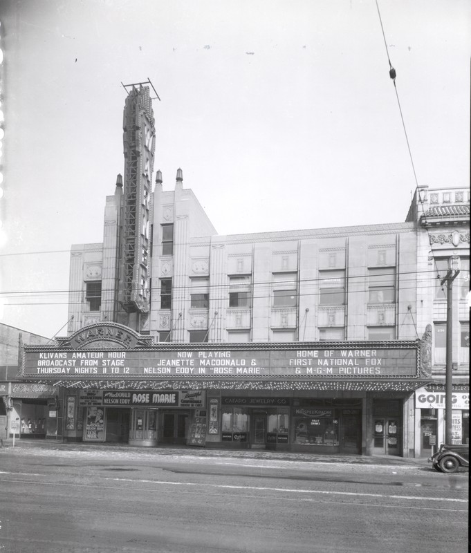 The Warner Theater before being turned into the Powers Auditorium