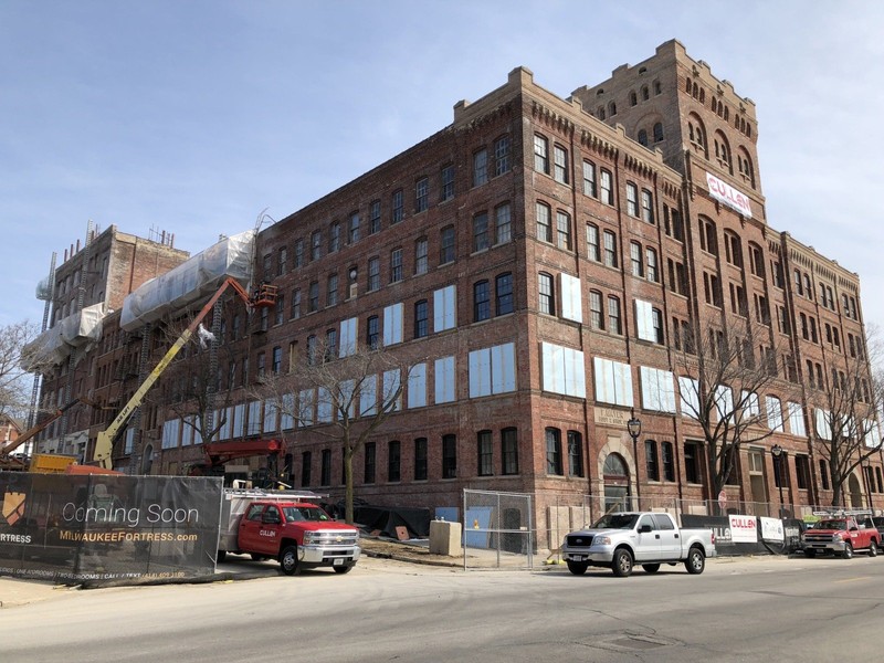 F. Mayer Boot and Shoe Company Building, commonly known as the Fortess, as it is renovated into 132 apartments, 2018. Photo credit: Jeramey Jannene, Urban Milwaukee