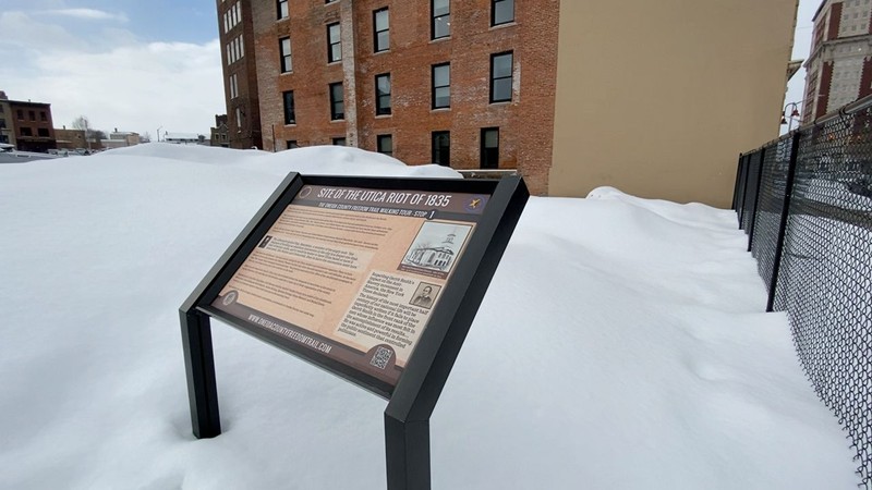 Window, Snow, Building, Wood