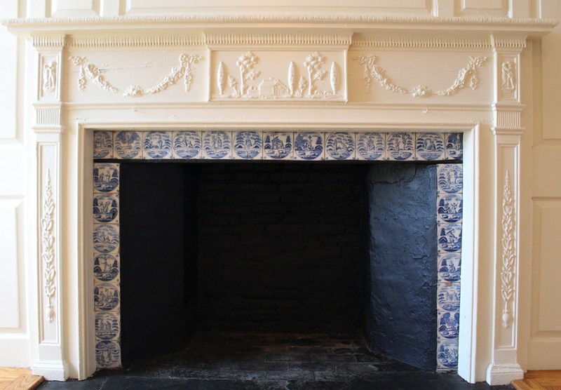 Room 5 Mantle