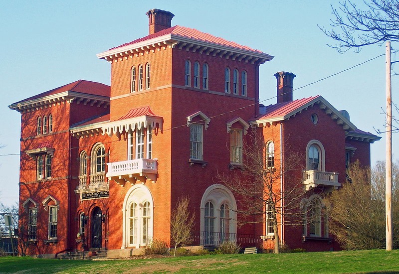 The Edward King House is one of the earliest examples of Italianate architecture in the United States.