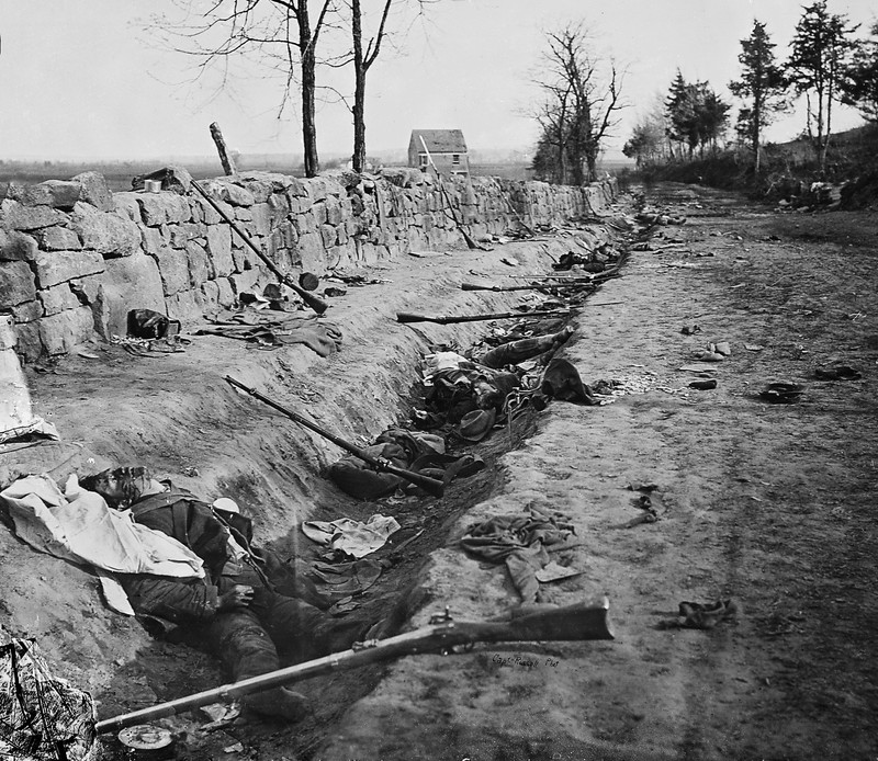 Confederate dead behind the Stone wall