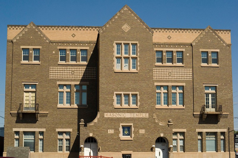 The Masonic Temple was built in 1915.