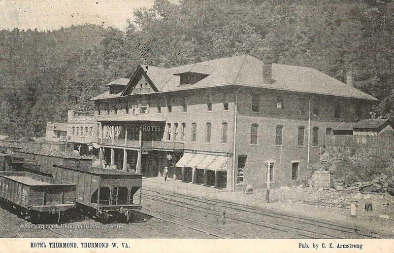 Building, Wheel, Vehicle, House