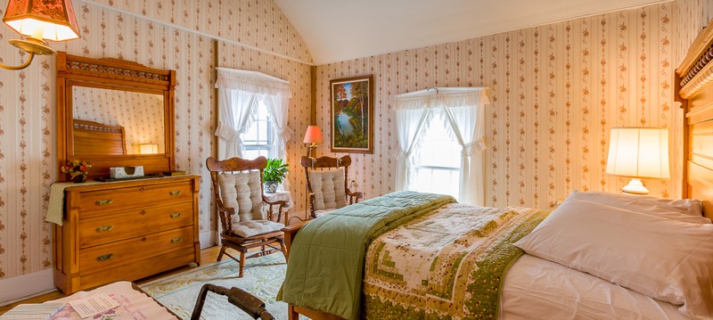 A typical guest room within the Wilson House.
