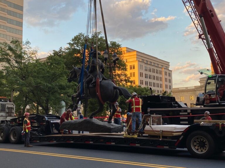 The City of Wilmington removes the Caesar Rodney statue.