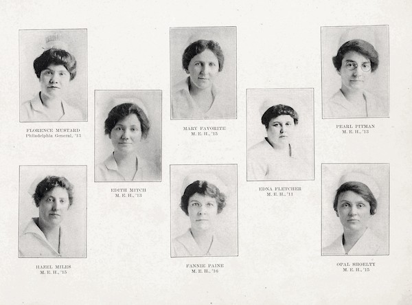 Picture of 1918 School of Nursing Faculty 