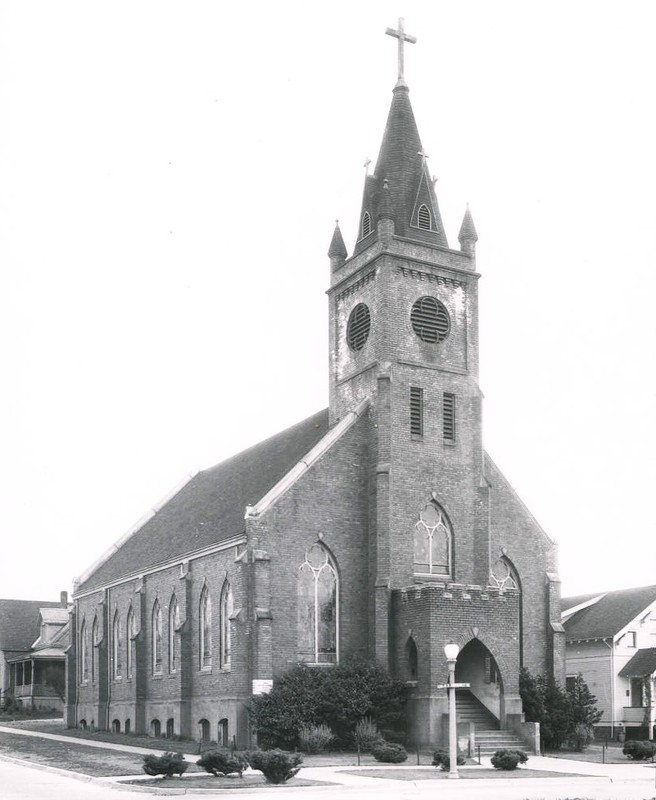 B&W photo of St. Joseph's Catholic Church (photo 1931)