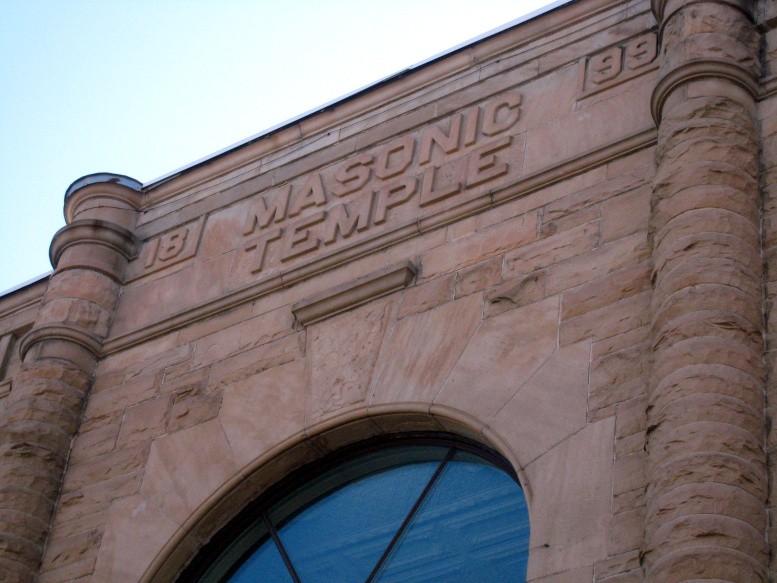 Masonic Block, west elevation cornice detail, 2020