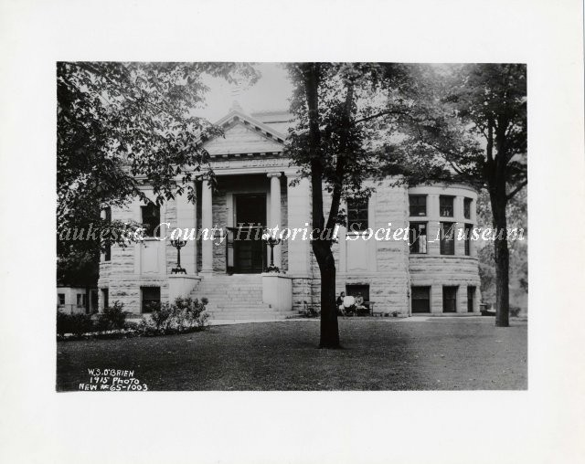 Waukesha Public Library, Cutler Park, Waukesha