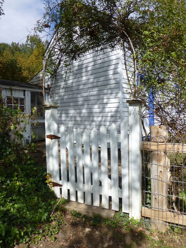 Roots House Arbor, front