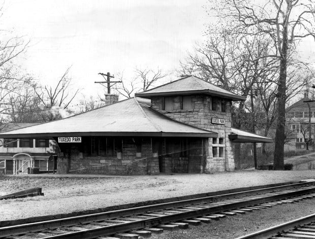 Tuxedo Park Station