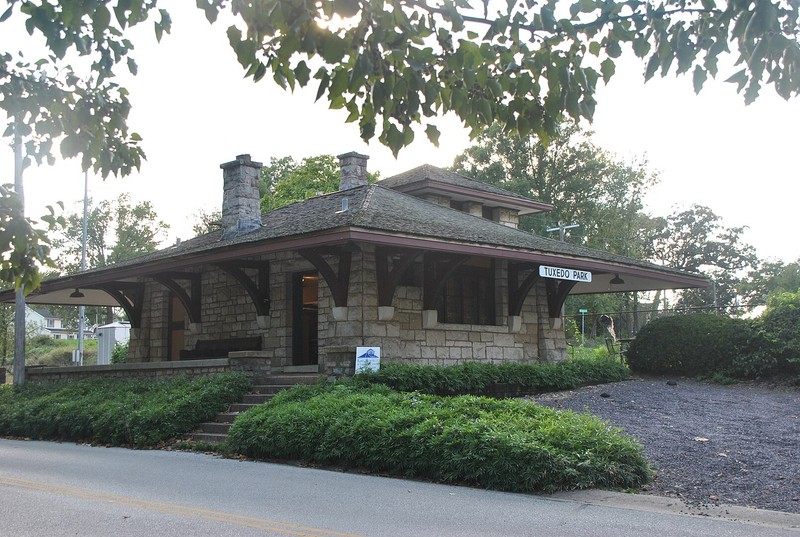 Tuxedo Park Station