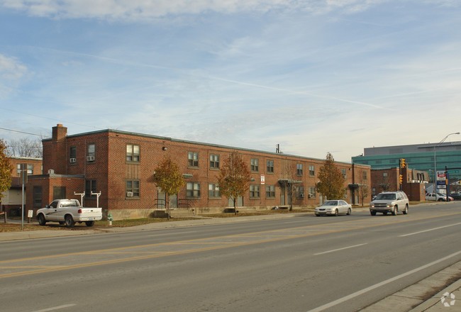 Washington Square Apartments today