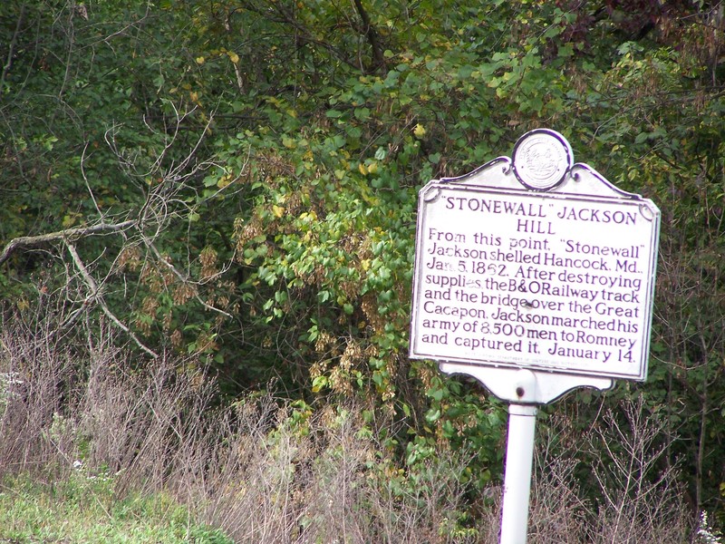 Historical marker for Stonewall Jackson Hill along US 522.