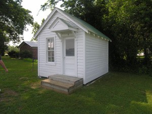 A colored picture of small home.