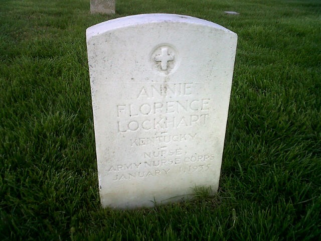 Plant, Cemetery, Grass, Headstone