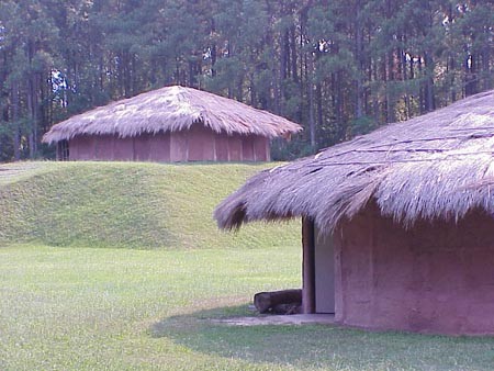 The huts at Town Creek Indian Mound