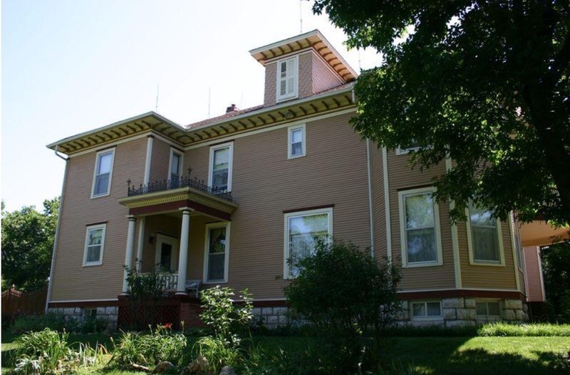 West side of Lanter House in 2007 photograph (KSHS)