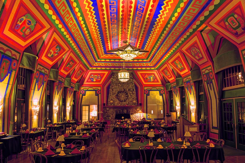 Cree and Ojibwa-inspired murals cover the ceiling of the lodge's dining hall.