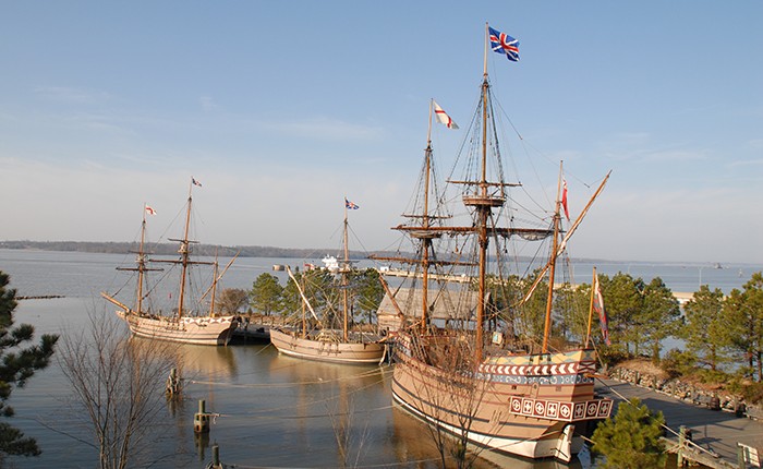 Jamestown Settlement Ship replicas, courtesy of Jamestown Settlement & American Revolution Museum at Yorktown (reproduced under Fair Use)