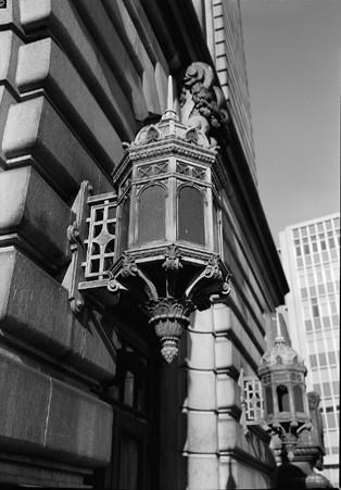 Building, Black-and-white, Style, Street light