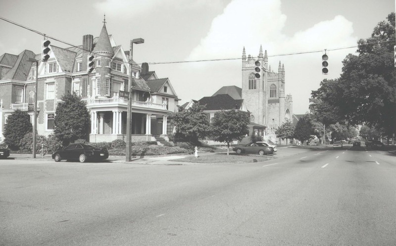 The house, pictured in 2006 as part of the Downtown Huntington Historic District