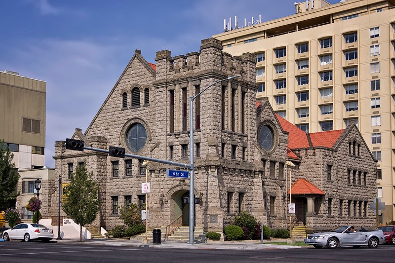 The former First Baptist Church was built 1909 and is an excellent example of Richardsonian Romanesque architecture.