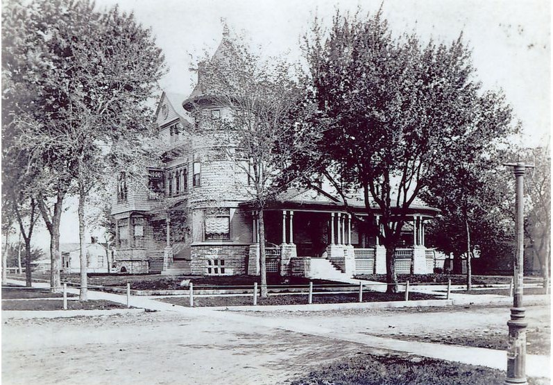 North and west facades of Cross House in circa 1900 photograph (KSHS, KHRI database)