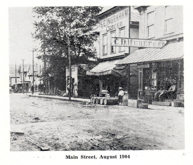 Main Street - 1904. 2 years before a fire destroyed all of Main St.