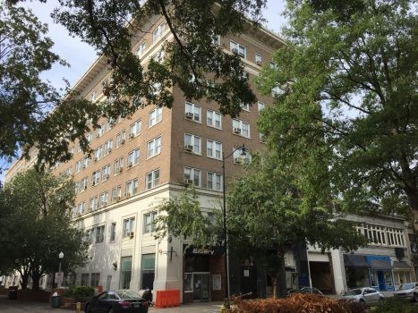 Street View of Hotel Richmond C. 2014