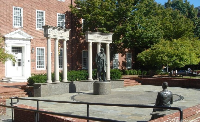 Wide Shot of the Sculpture at State House Square