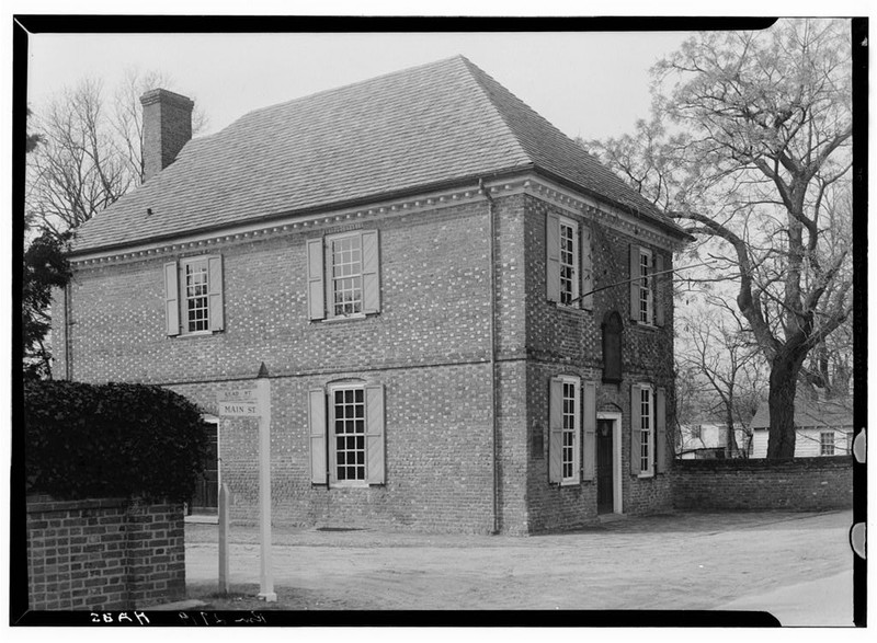 HABS photo of Old Custom House (Library of Congress, HABS VA, 100-YORK, 4--1)