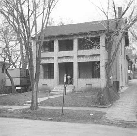 47 Irvine Park (1972)