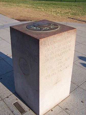 Concrete, Memorial, Shadow, Pedestal