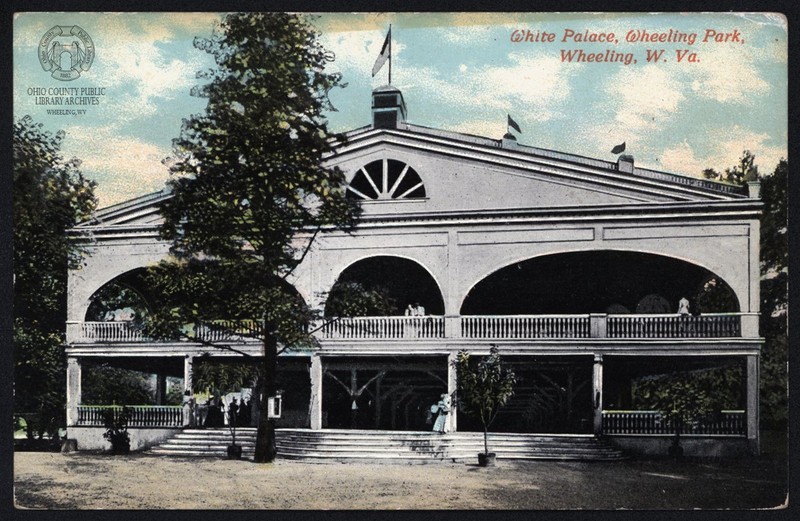 Postcard of the original White Palace pavilion.