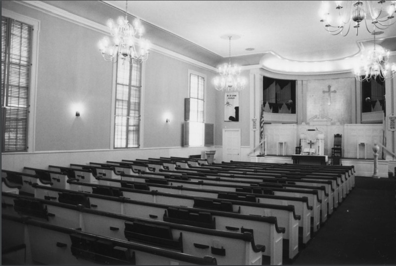 White, Black-and-white, Building, Room