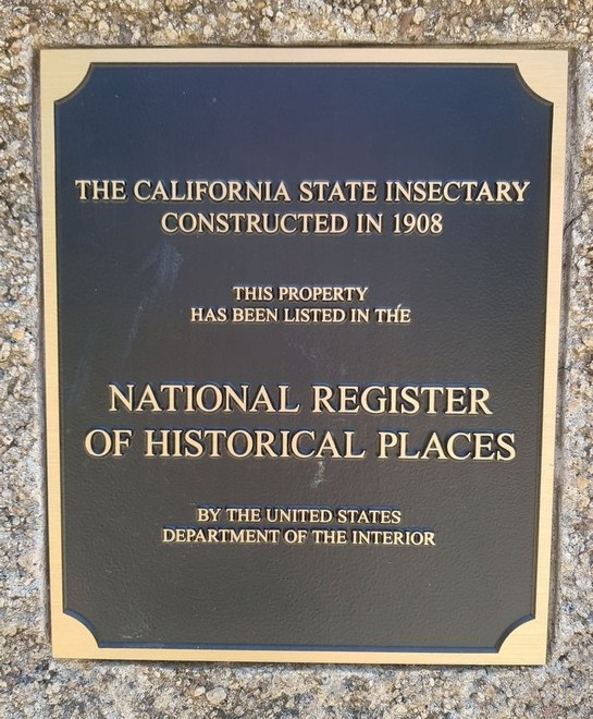 Rectangle, Font, Commemorative plaque, Symmetry