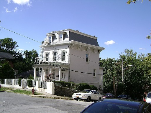 https://commons.wikimedia.org/wiki/File:Yonkers_-_2013_029_-_Bell_Place.JPG Wikimedia Commons Sept 28, 2013