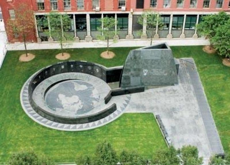 African Burial Ground national Monument-aerial view. The circle in the center of the mountebank represents a sunken Libation Court (gathering space for cultural ceremonies).