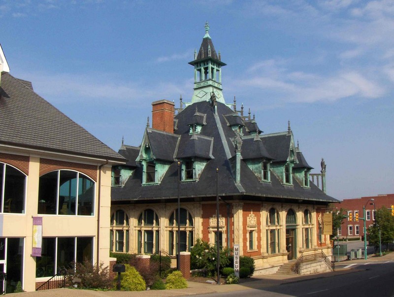 One of the distinguishing features of the old customs house is the use of five dormers on each side of the building.