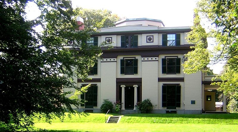 Forbes House Museum built in Greek Revival style (built in 1833).