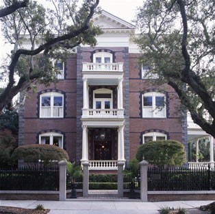 Calhoun Mansion Exterior