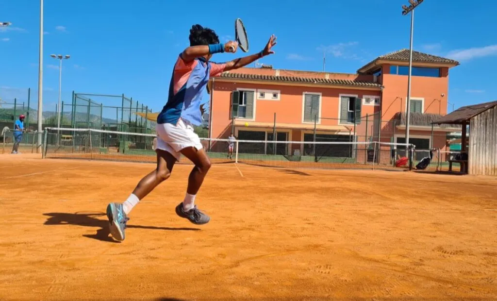 'Global Tennis Club'