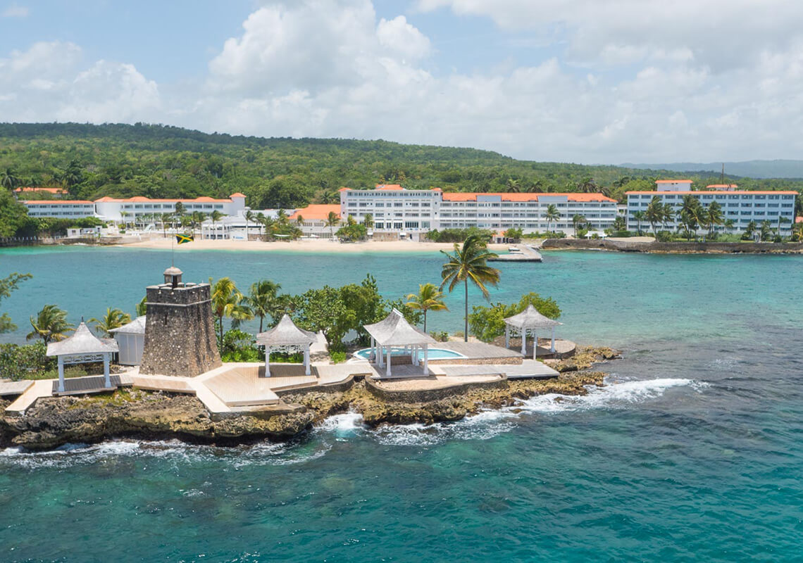 catamaran cruise couples tower isle