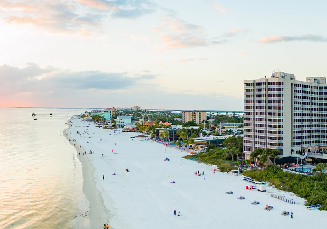 Diamondhead Beach Resort Fort Myers Reservation Desk 3904