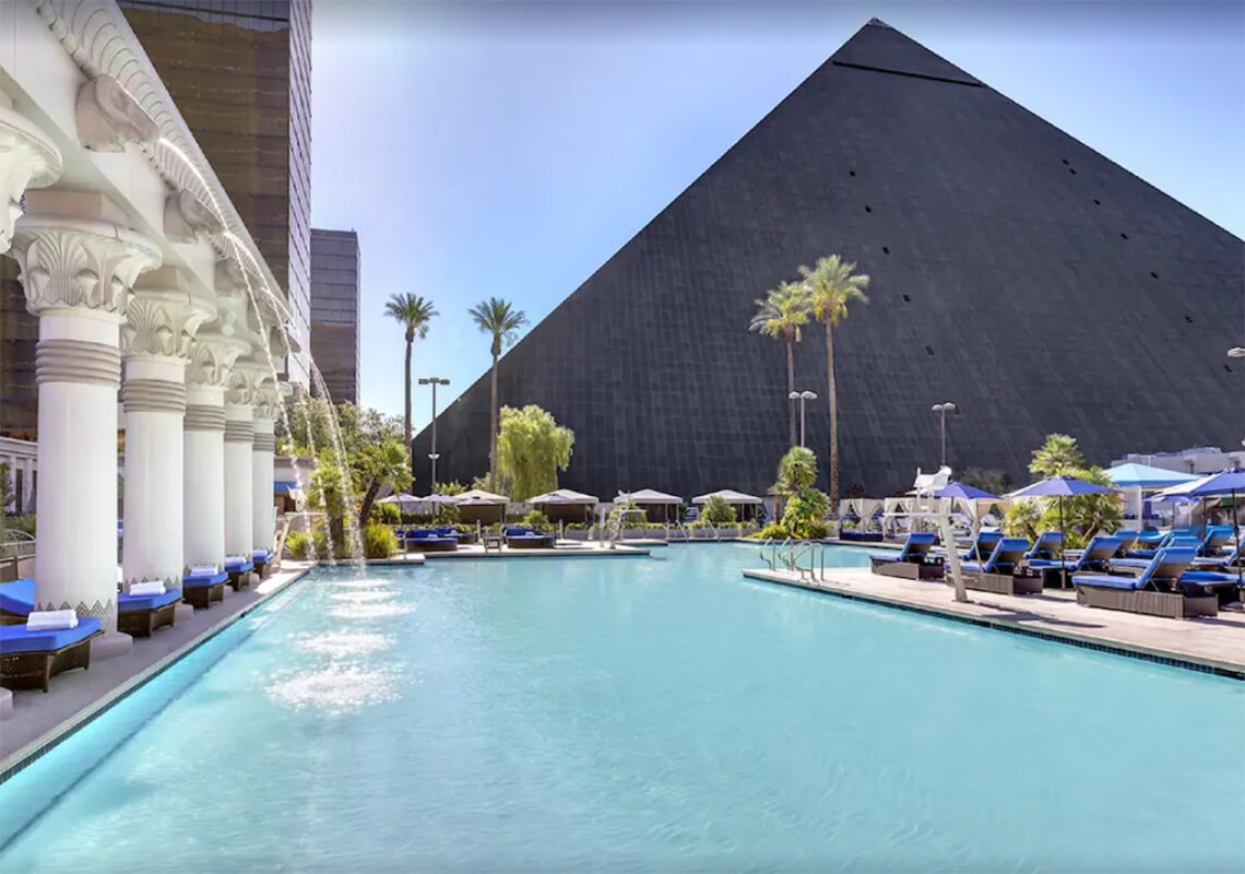 hotel and casino luxor