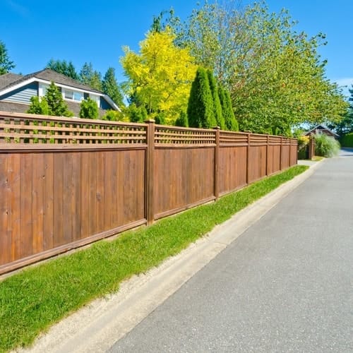 Protecting the Fence After Staining